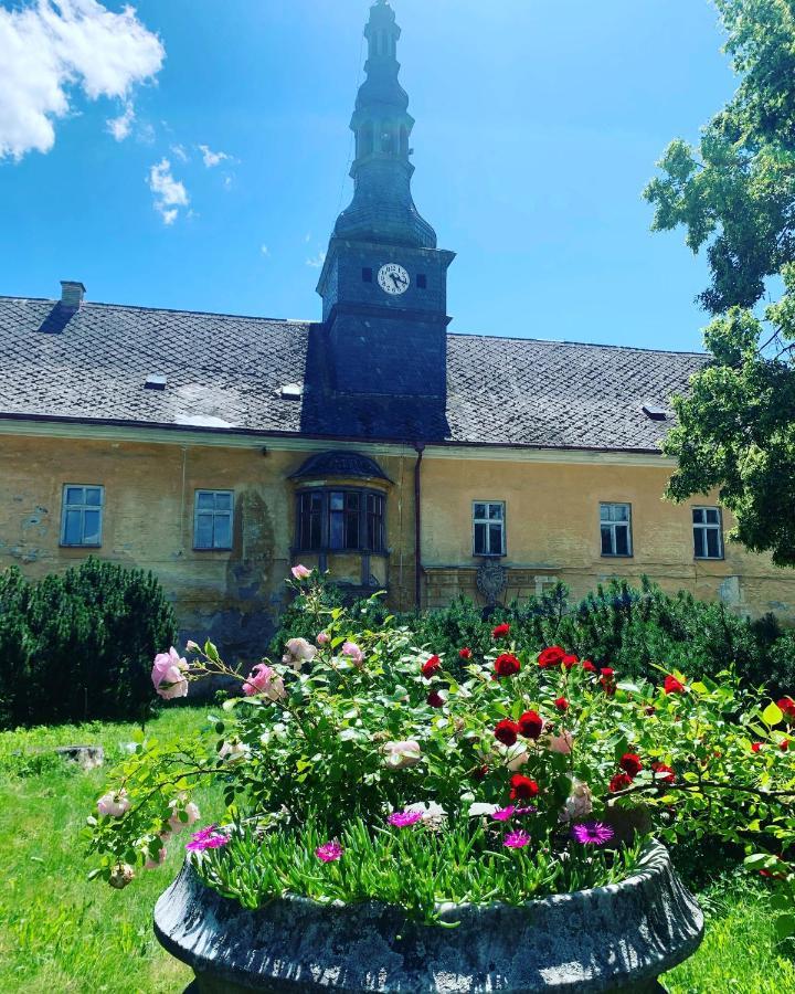 Zamek Ruda Nad Moravou Lägenhet Exteriör bild